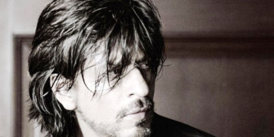 Rayakan 28 Tahun di Bollywood, SRK Ucapkan Terima Kasih Kepada Para Penggemarnya