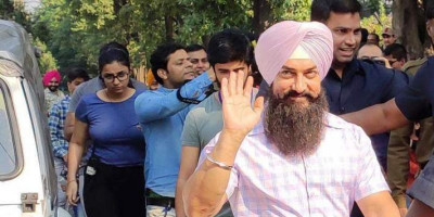 Aamir Khan Matikan Ponselnya Hingga Rilis "Laal Singh Chaddha"