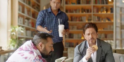 Berdebut di OTT, Shah Rukh Khan Bakal Digandeng  Disney+Hotstar