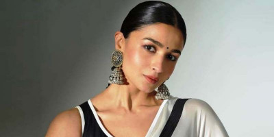 Jelang Nikah, Alia Bhatt "Dipingit" Dilarang ke Luar Rumah